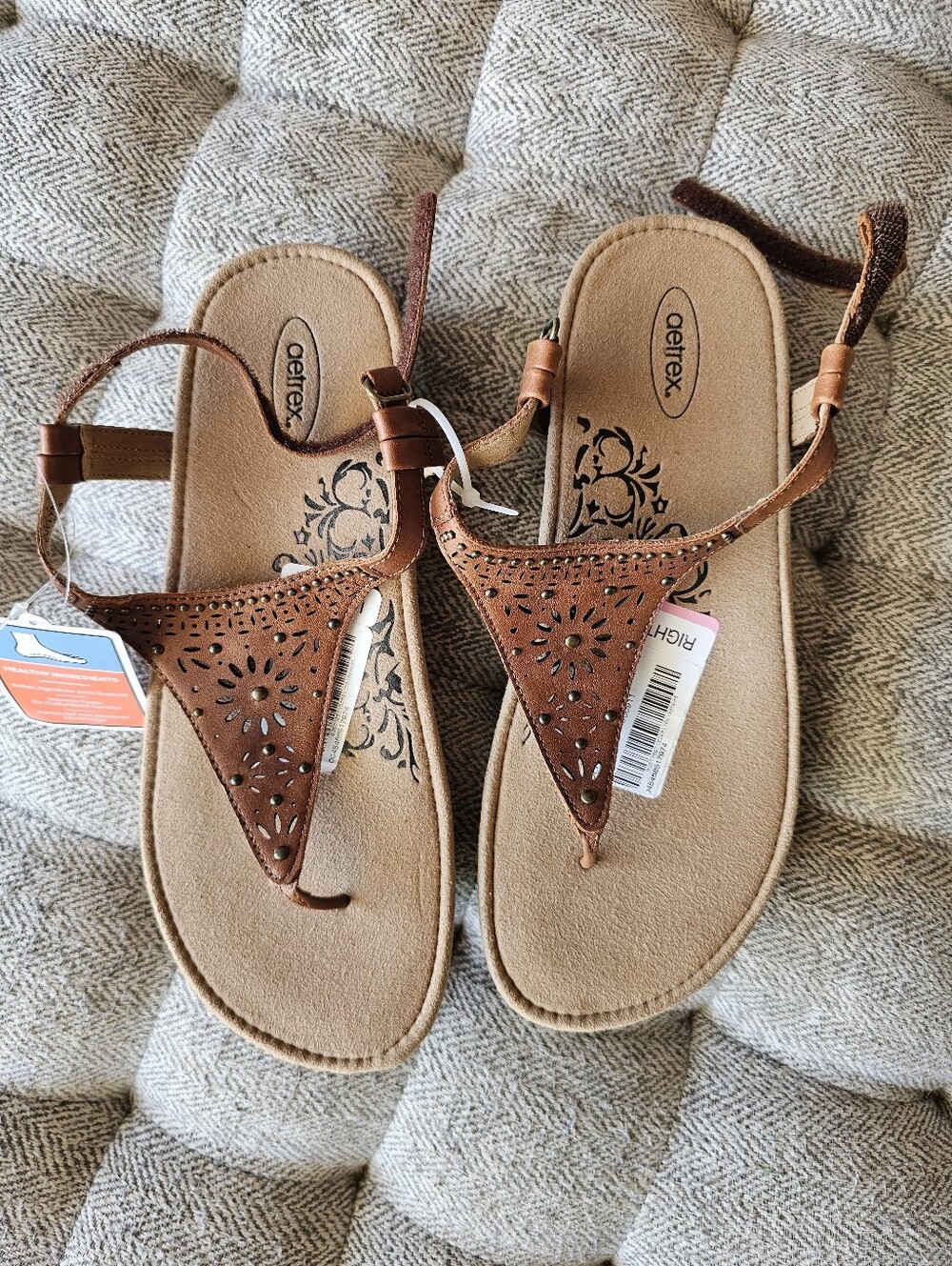 NWT Aetrex Evelyn Thong Sandal Walnut 9.5